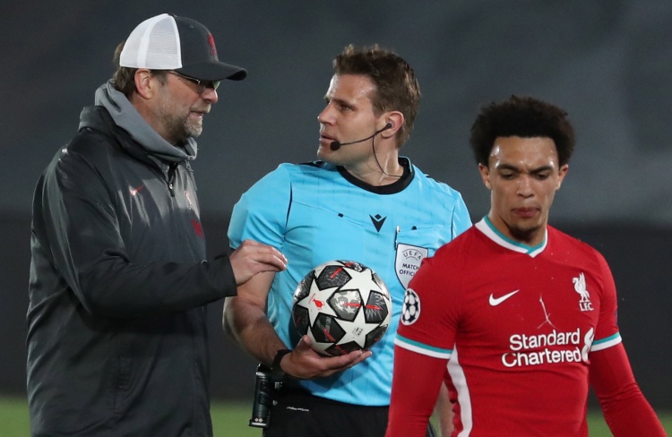 从云更新到精灵AI，《无畏契约》为何能居FPS顶流？